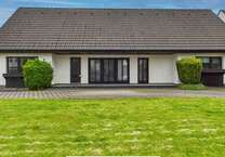 Haus zum Kaufen in Ratingen Lintorf 1.299.900 € 296.52 m²