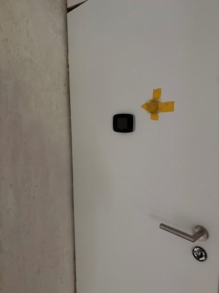 Exklusive 3-Zimmer Wohnung mit hochwertiger Ausstattung und nagelneuer EBK zimmer