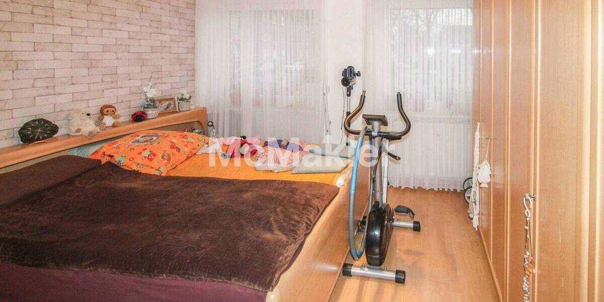 Etagenwohnung Gelsenkirchen Schalke - 3 Zimmer, 100 m&sup2;, 135.000&euro; | Angebot:26596020