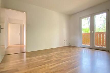 **RENOVIERTE 3-ZIMMERWOHNUNG MIT BALKON IM EG - Schwerte-Westhofen** zimmer