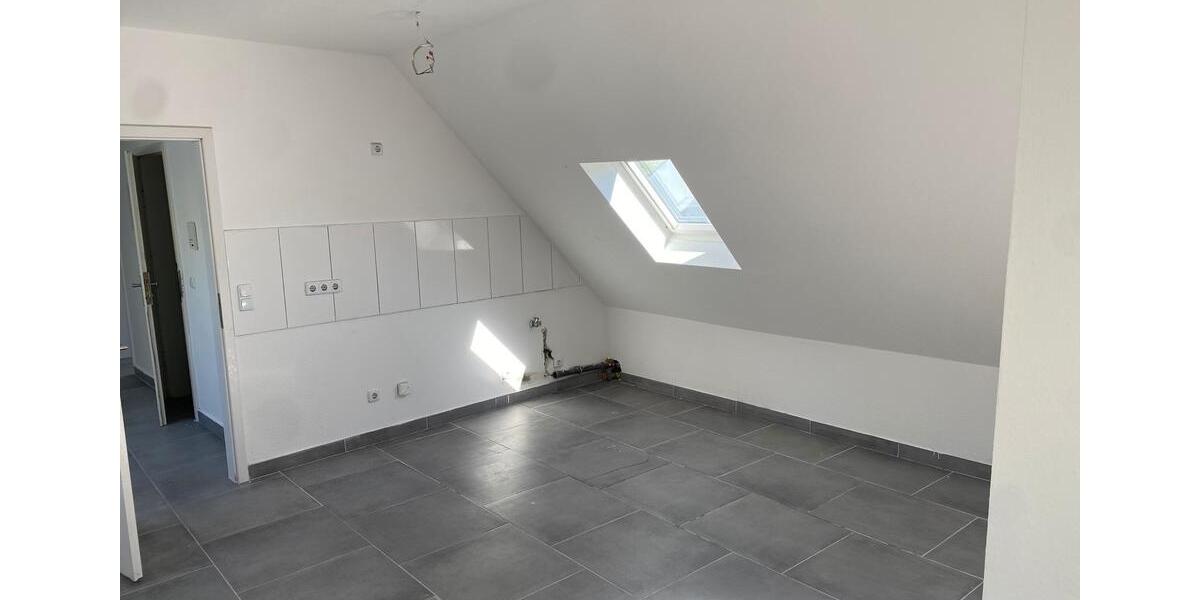 Dachgeschoßwohnung Dortmund Mengede - 3 Zimmer, 53 m&sup2;, 700&euro; | Angebot:26396483