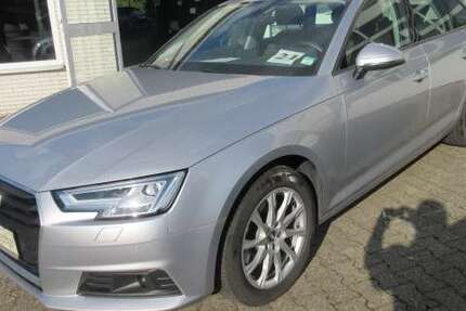 Audi A4 Avant 2.0 TFSI NAVI LED ACC ASSIST KEYLESS