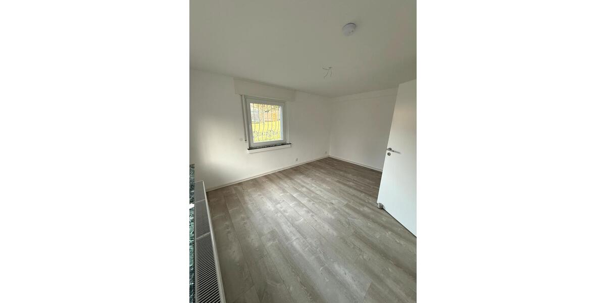 Etagenwohnung Schwelm - 2 Zimmer, 73 m&sup2;, 850&euro; | Angebot:24787034
