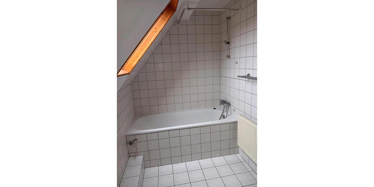 Dachgeschoßwohnung Bochum Günnigfeld - 2 Zimmer, 56 m&sup2;, 700&euro; | Angebot:25050186