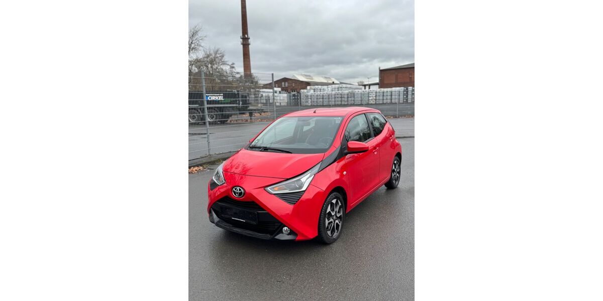 Toyota Aygo (X) 84.000 km 7.900 &euro; Schwerte 58239