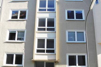 Gepflegte 2,5 Zimmer Erdgeschoßwohnung