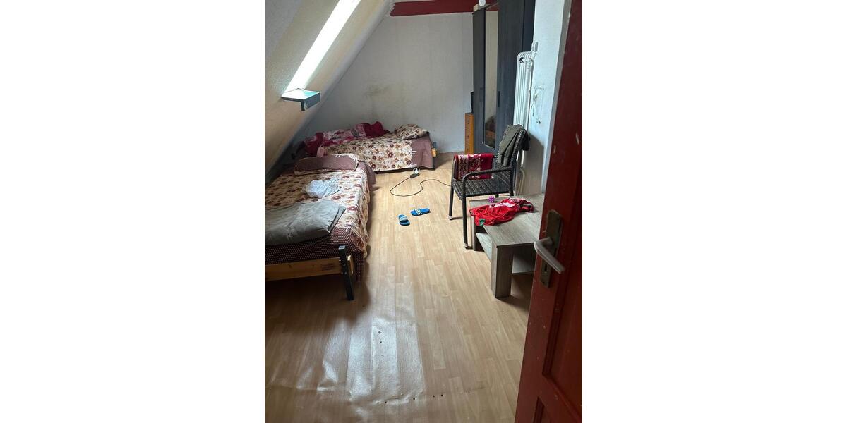 Einfamilienhaus Iserlohn - 7 Zimmer, 145 m&sup2;, 230.000&euro; | Angebot:27108861