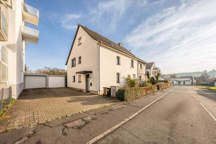 Raum, Substanz & Mieteinnahmen - Doppelhaushälfte mit Perspektive 7 zimmer