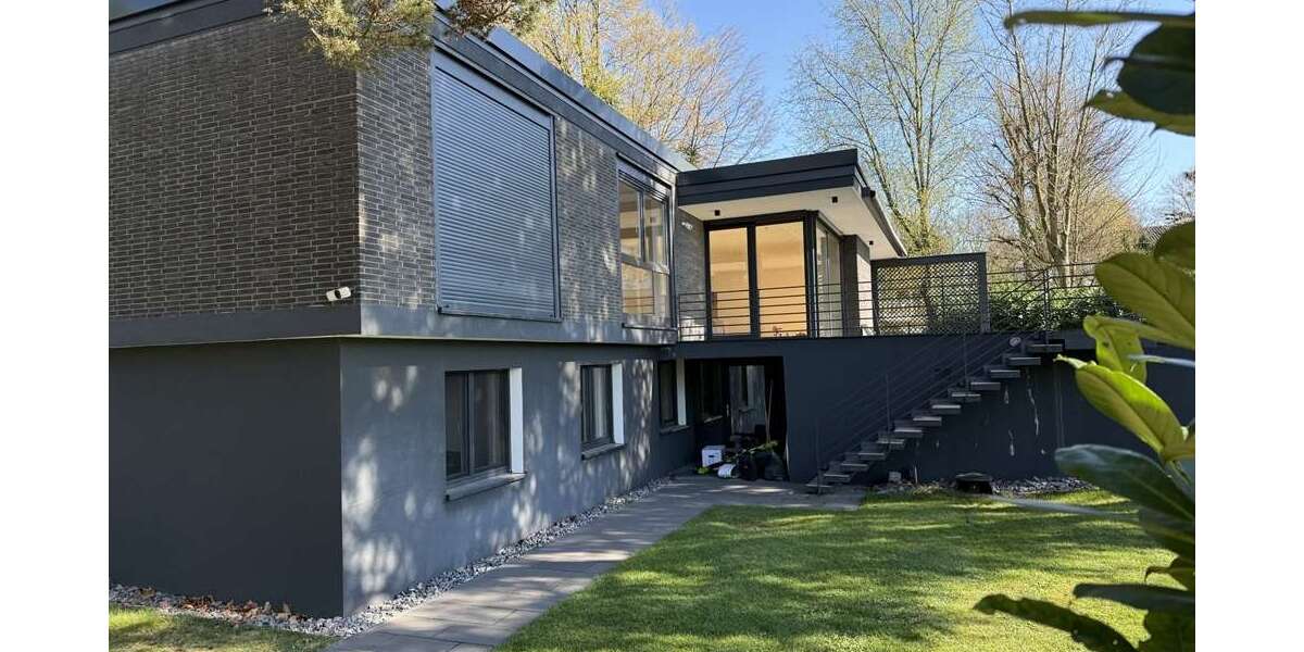 Einfamilienhaus Bochum / Wiemelhausen Wiemelhausen - 8 Zimmer, 260 m&sup2;, 3.400&euro; | Angebot:25899476