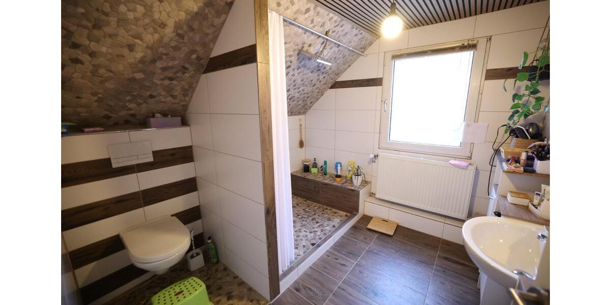 Einfamilienhaus Castrop-Rauxel Rauxel - 11 Zimmer, 245 m&sup2;, 449.000&euro; | Angebot:25231016