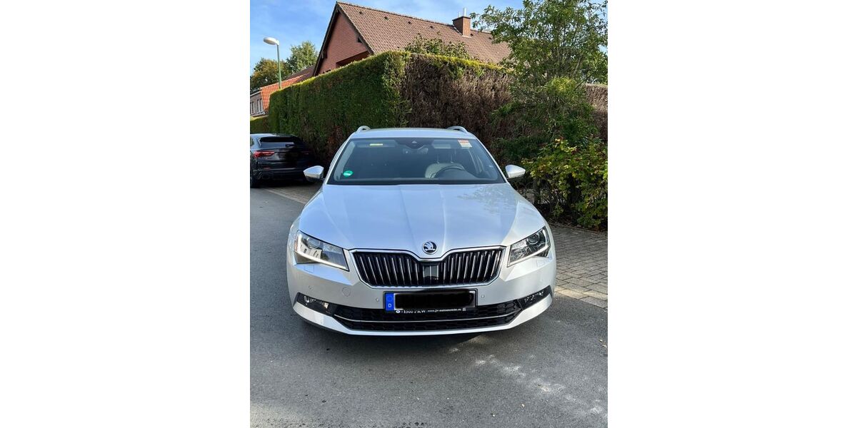 Skoda Superb 123.000 km 20.000 &euro; Lünen 44532