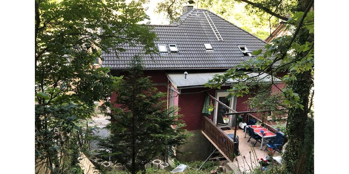 Einfamilienhaus Altena - 10 Zimmer, 272 m&sup2;, 336.000&euro; | Angebot:23673792