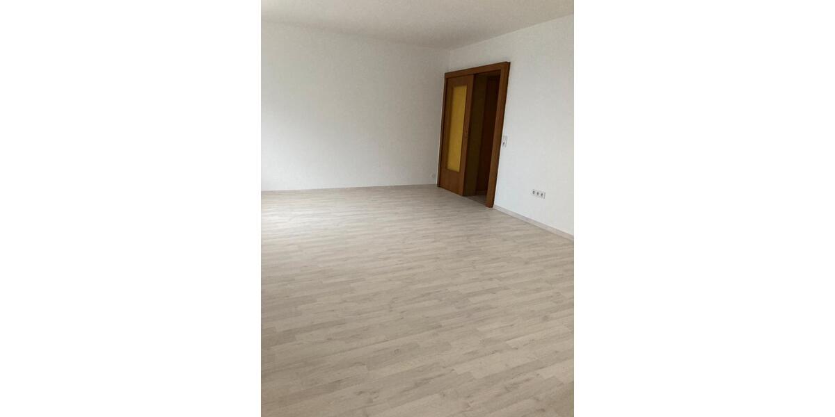 Etagenwohnung Altena - 2 Zimmer, 65 m&sup2;, 420&euro; | Angebot:25922830