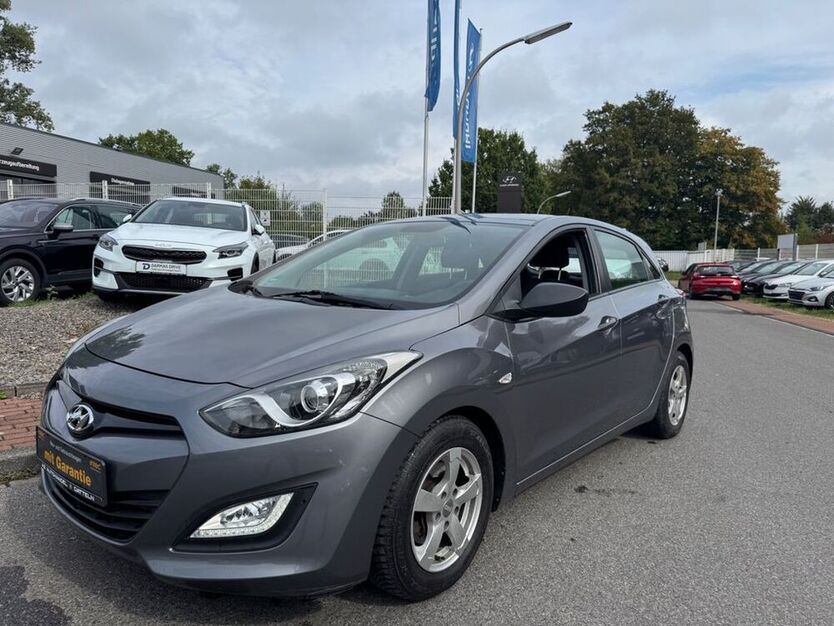 i30