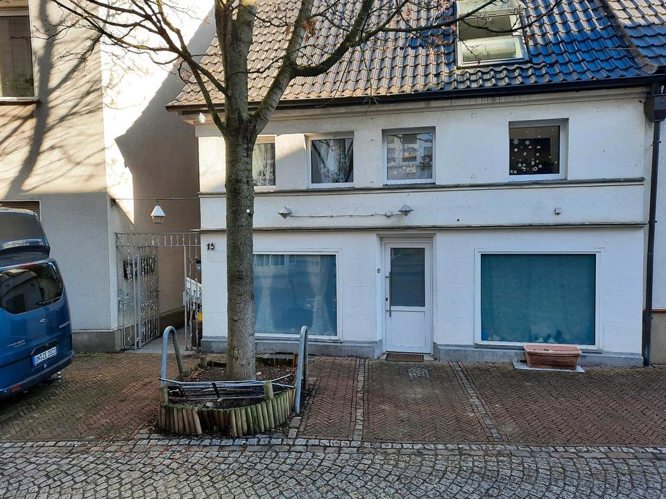 Einfamilienhaus Unna - 16 Zimmer, 395 m&sup2;, 495.000&euro; | Angebot:27281447