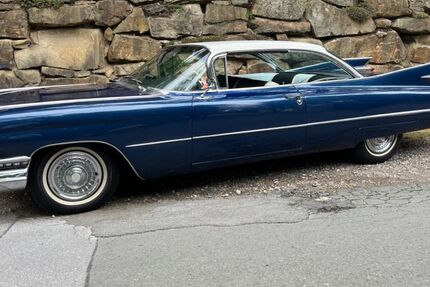 Cadillac Deville 83.000 km 55.690 € Dortmund 44149