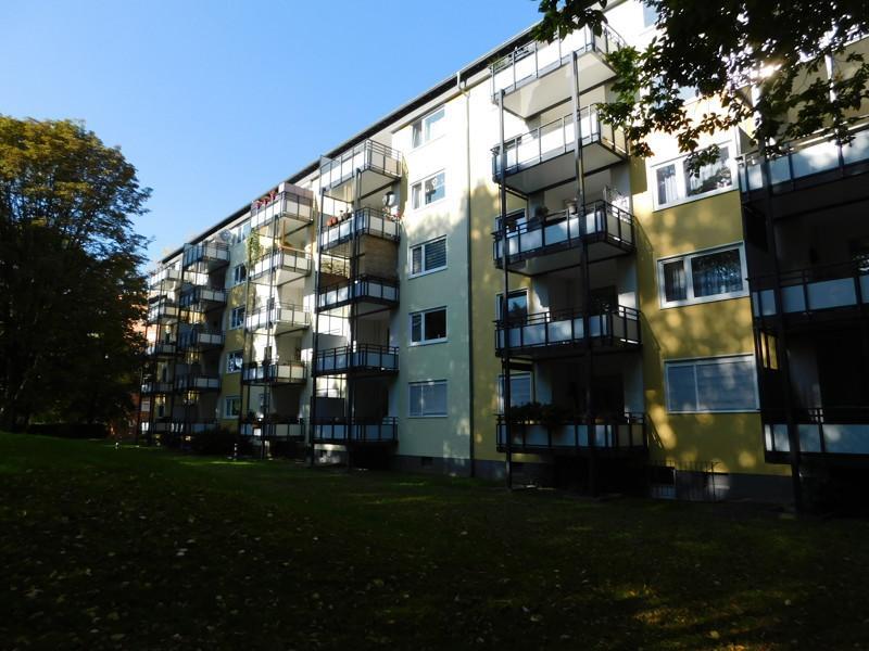 Schöne 4-Zimmer-Wohnung mit Balkon frei! zimmer