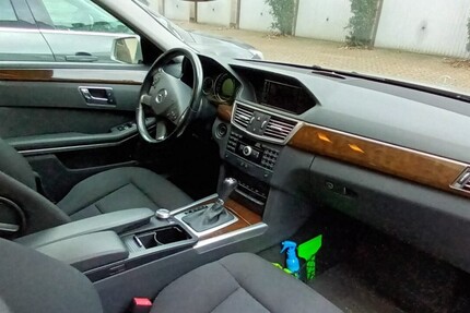 Mercedes-Benz E 200 177.000 km 12.500 € Gelsenkirchen 45879