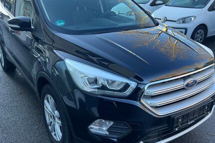 Ford Kuga 116.000 km 10.999 &euro; Recklinghausen 45663