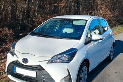 Toyota Yaris 30.400 km 10.300 &euro; Hagen 58093