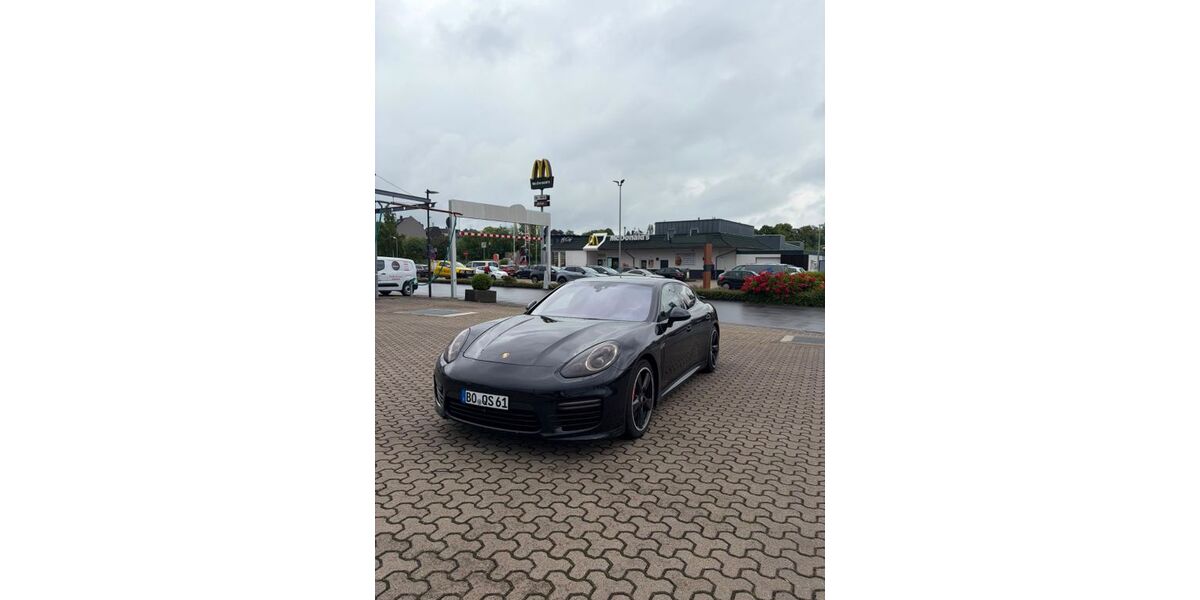 Porsche Panamera 198.000 km 22.990 &euro; Bochum 44879