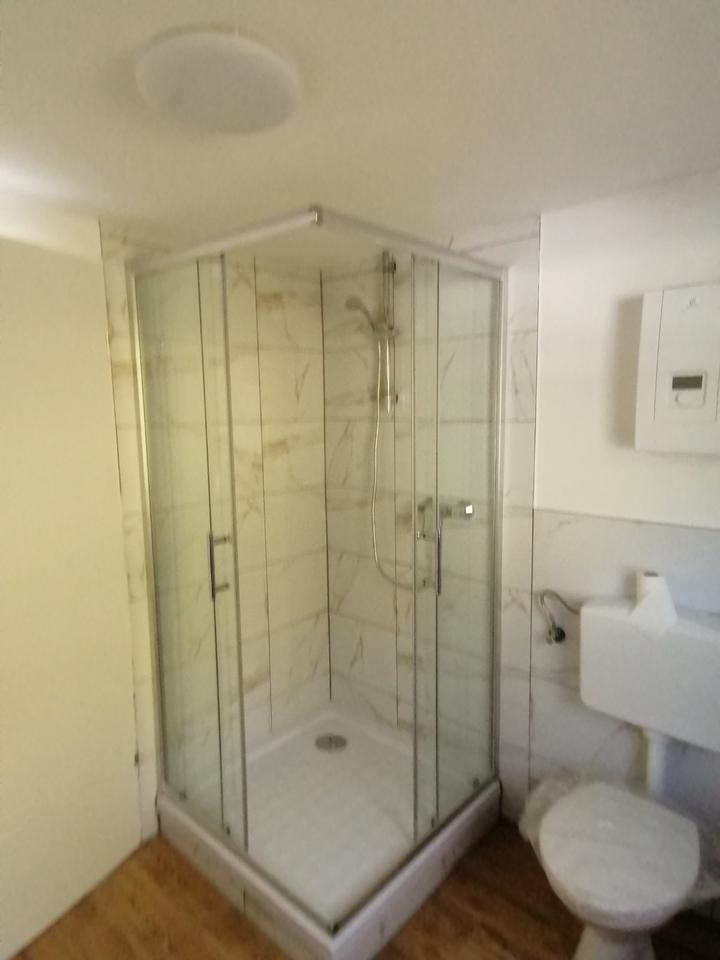 3-Zimmer Dachgeschosswohnung mit Klimaanlage zimmer