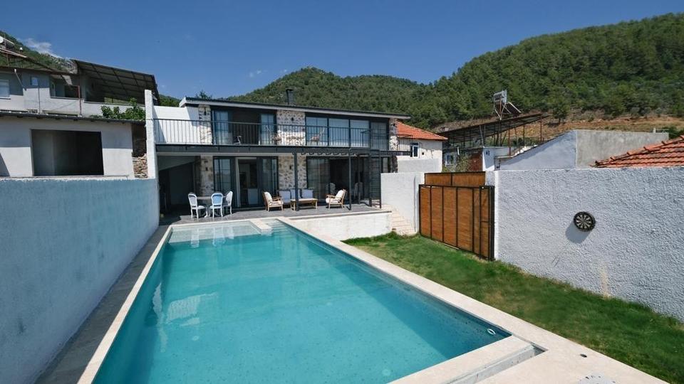 Villa Dortmund Innenstadt Ost - 5 Zimmer, 400 m&sup2;, 410.000&euro; | Angebot:25964596