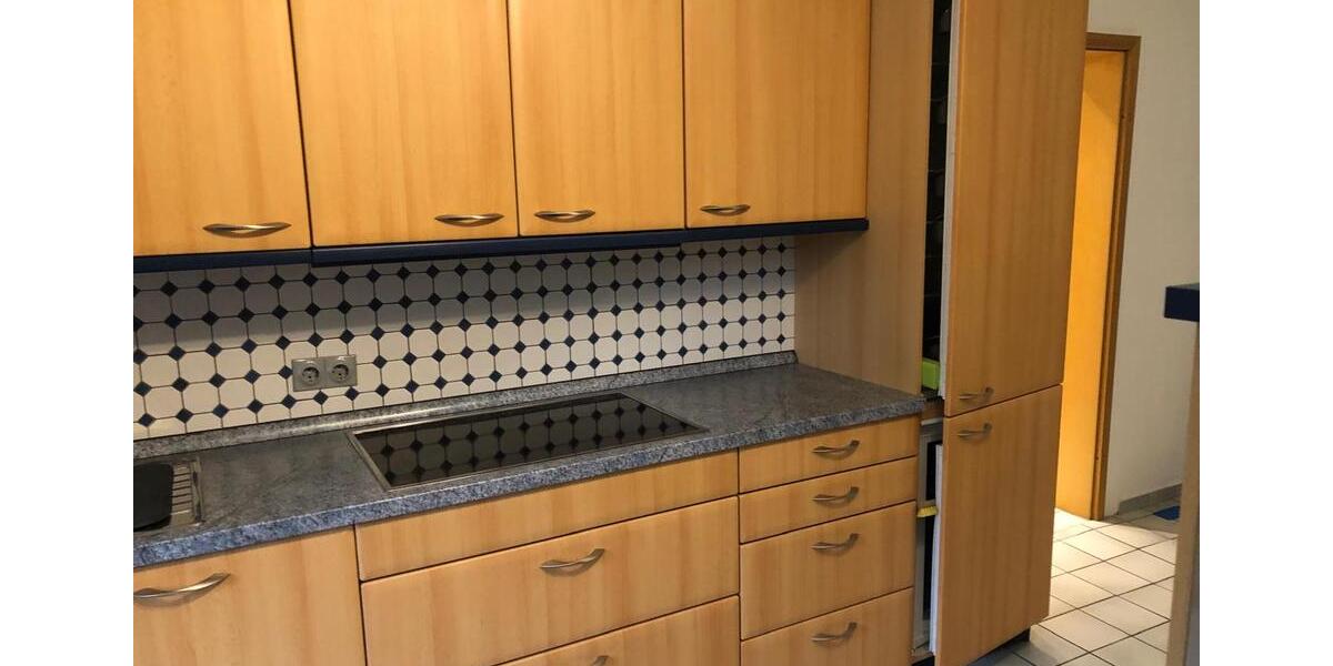 Dachgeschoßwohnung Gelsenkirchen Gelsenkirchen-Mitte - 4 Zimmer, 110 m&sup2;, 119.000&euro; | Angebot:26199069