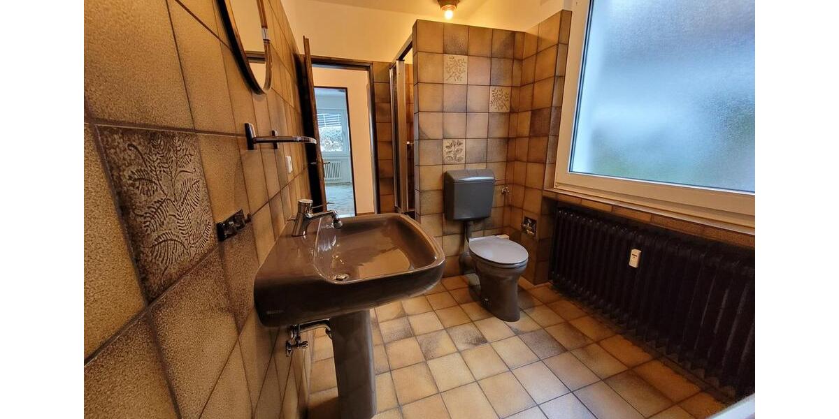 Erdgeschoßwohnung Hagen Hohenlimburg - 3 Zimmer, 93 m&sup2;, 595&euro; | Angebot:26630936