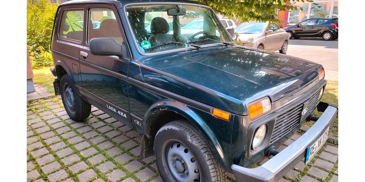 Lada Niva 60.000 km 8.000 &euro; Recklinghausen 45665