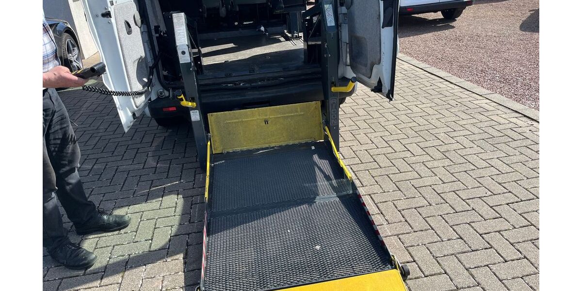 Opel Vivaro 171.546 km 6.440 &euro; Fröndenberg 58730