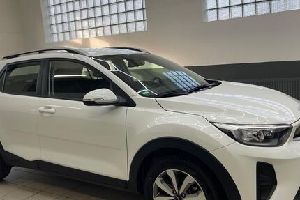 Kia Stonic 11.661 km 14.900 € Kamen 59174