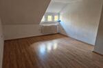 3-Zimmer Dachgeschoss Wohnung zu Vermieten 3 zimmer