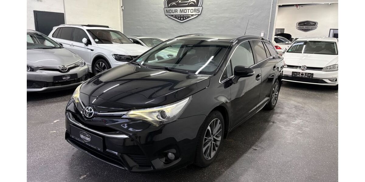 Toyota Avensis 227.100 km 7.900 &euro; Iserlohn 58638