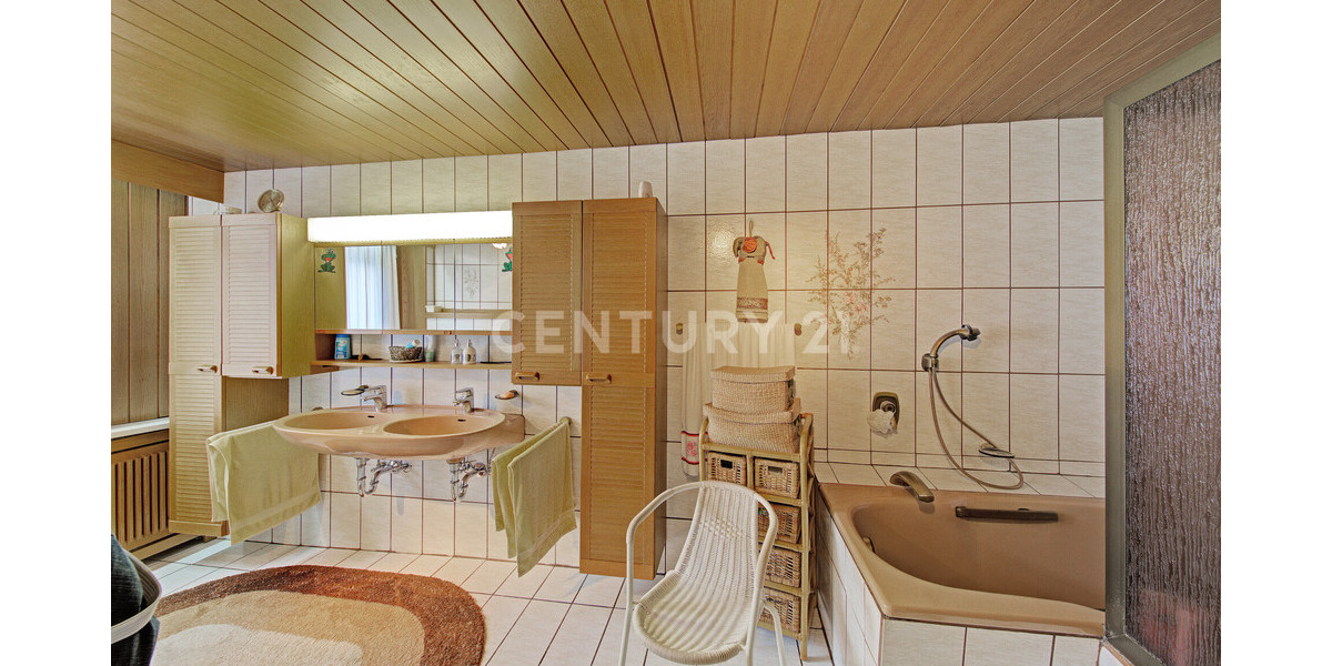Entwicklungspotenzial für Investoren: Wohn- und Geschäftshaus PLUS Bau-Gewerbegrundstück! - Mehrfamilienhaus, Wohnhaus Castrop-Rauxel Habinghorst Rauxel Habinghorst | Angebot:27191301