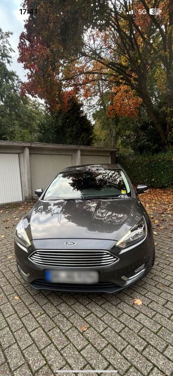 Ford Focus 122.000 km 10.600 € Dortmund 44328