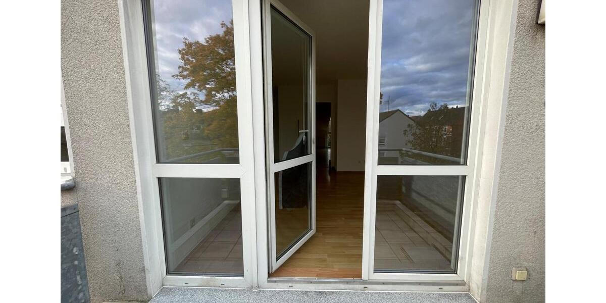 Dachgeschoßwohnung Gelsenkirchen Erle - 2.5 Zimmer, 60 m&sup2;, 322&euro; | Angebot:25175249