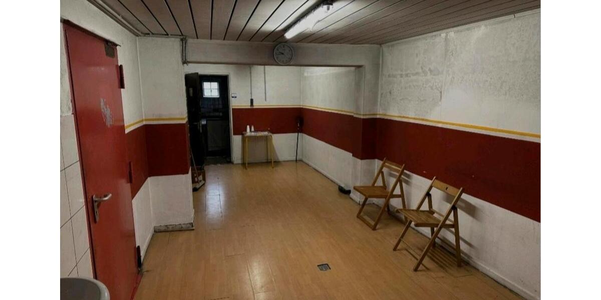 Etagenwohnung Schwerte - 3 Zimmer, 400 m&sup2;, 210.000&euro; | Angebot:27474913