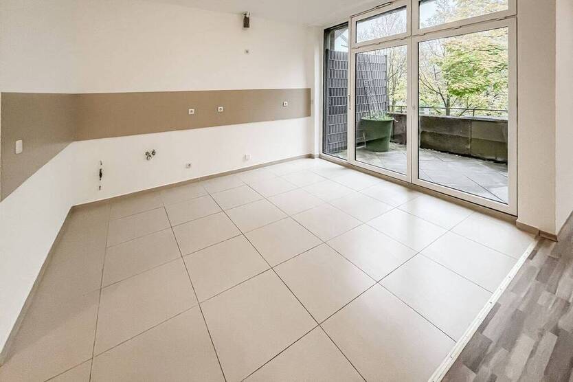 Exklusiv Wohnen in der City: 4,5 Zimmer mit Balkon - Aufzug - Tiefgarage