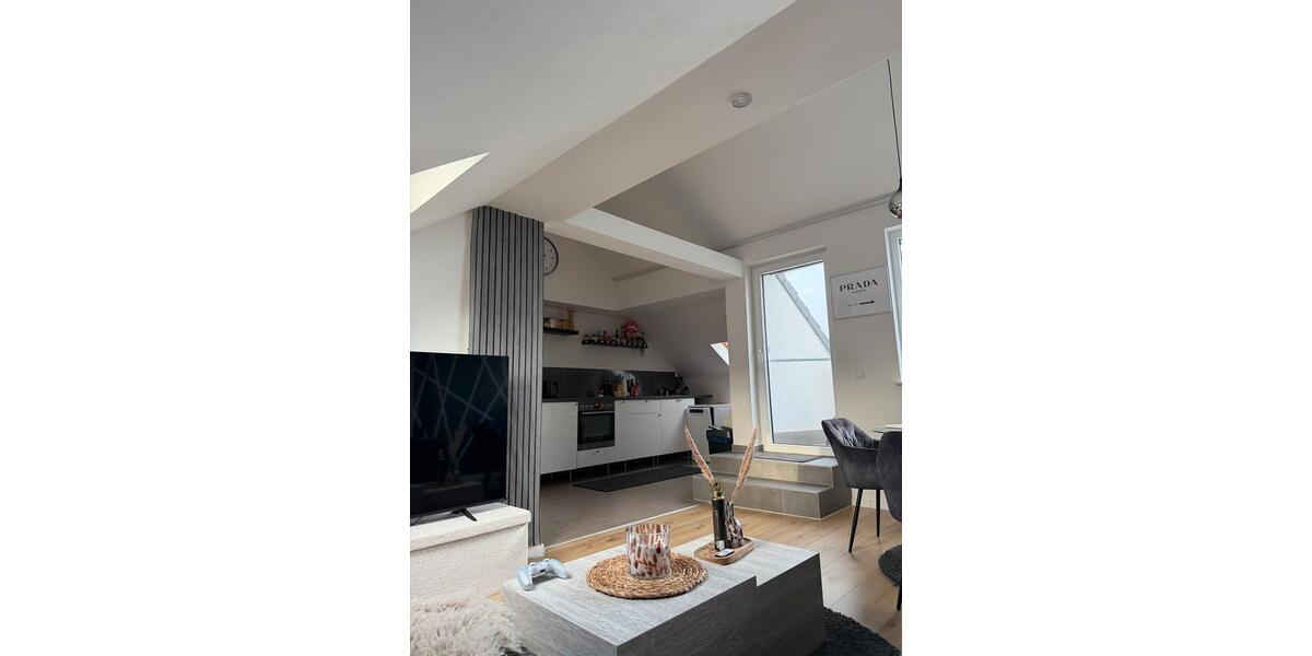 Dachgeschoßwohnung Gelsenkirchen Rotthausen - 3.5 Zimmer, 78 m&sup2;, 810&euro; | Angebot:25046374