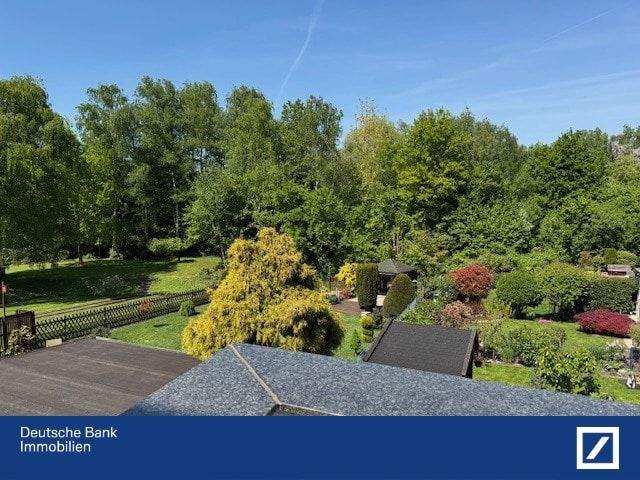 Kompakt, gemütlich, mit Ausblick! Wohnung mit kleiner Dachterrasse 3 zimmer