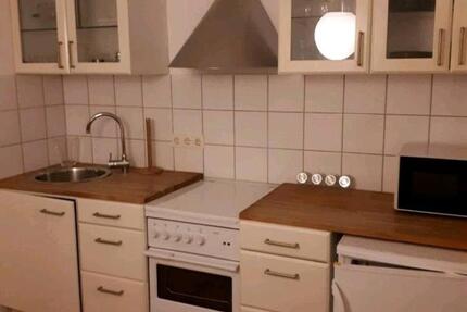 Helle 2-Zimmer-Wohung (47 m²) in der süd-östlichen Innenstadt zimmer