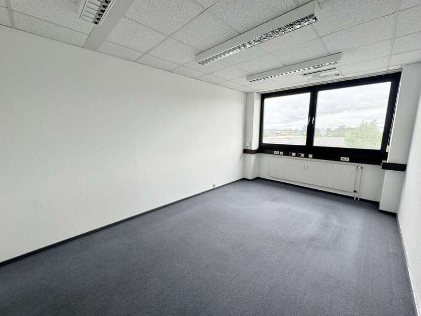 Büro in Bochum 145 € 18 m²