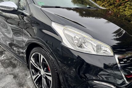 Peugeot 208 35.000 km 11.800 &euro; Kamen 59174