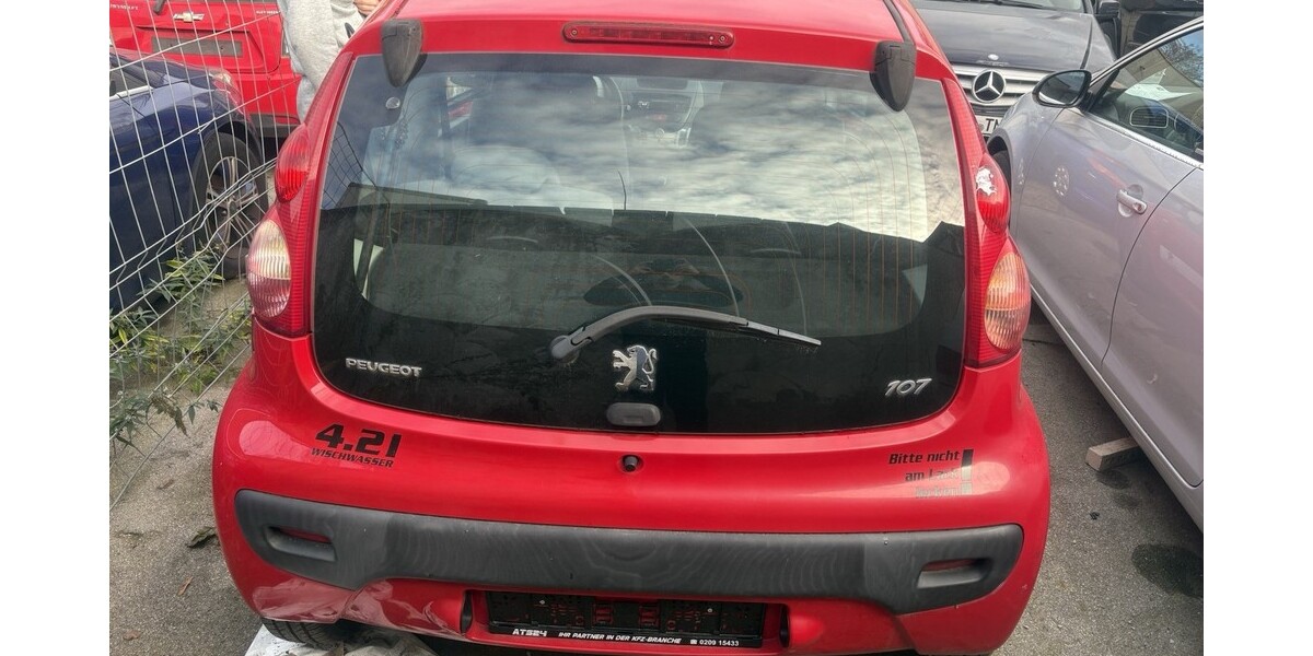 Peugeot 107 234.307 km 1.400 € Gelsenkirchen 45879