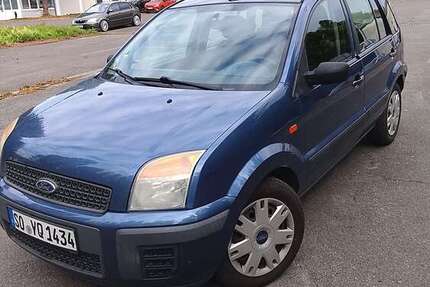 Ford Fusion 146.000 km 900 € Werl 59457