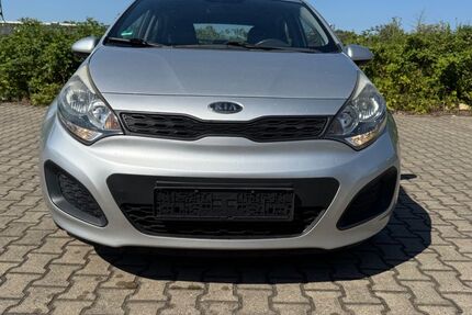 Kia Rio 197.759 km 2.000 &euro; Dortmund 44319