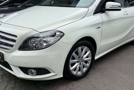 Mercedes B 200