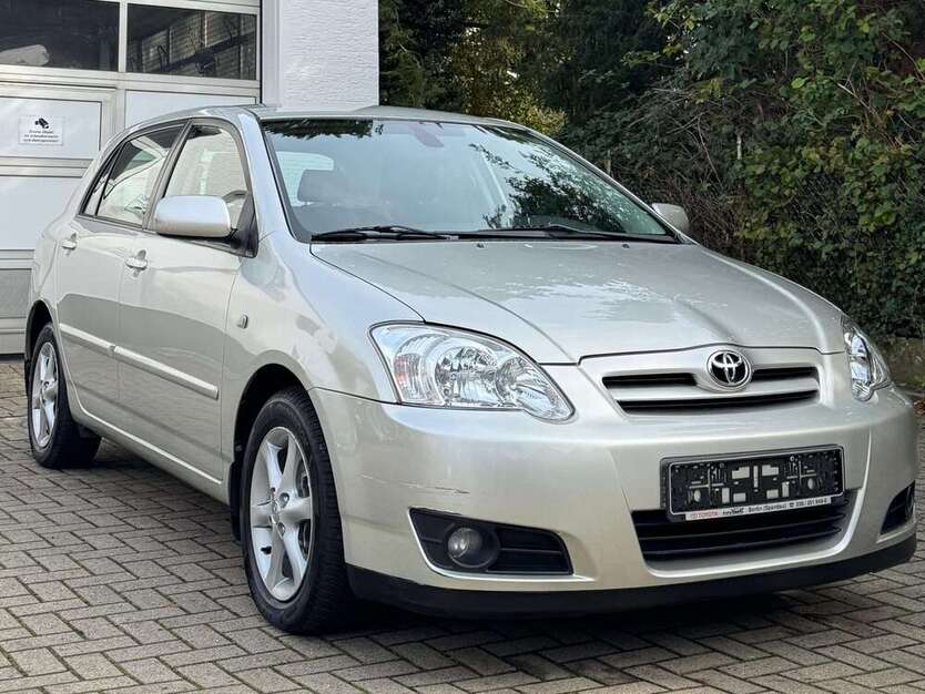 Toyota Corolla 63.999 km 5.500 € Hamm 59075