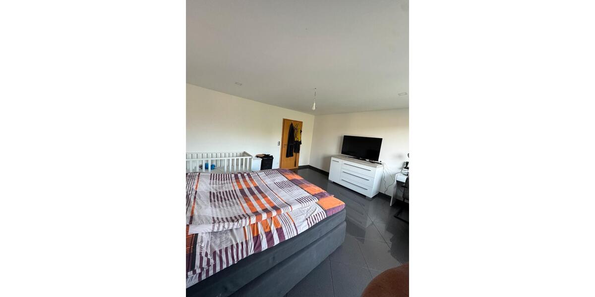 Etagenwohnung Gelsenkirchen Ückendorf - 5 Zimmer, 130 m&sup2;, 240.000&euro; | Angebot:20245706